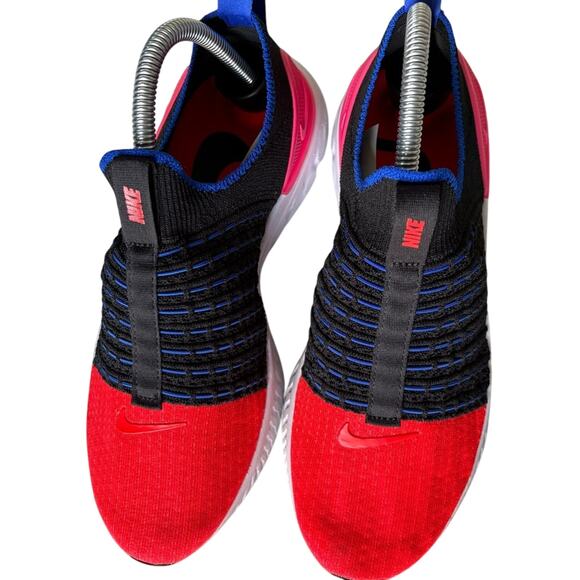 Women's Nike React Phantom Run FK 2 Flyknit Hyper Pink Crimson Black 8.5 - Picture 2 of 5